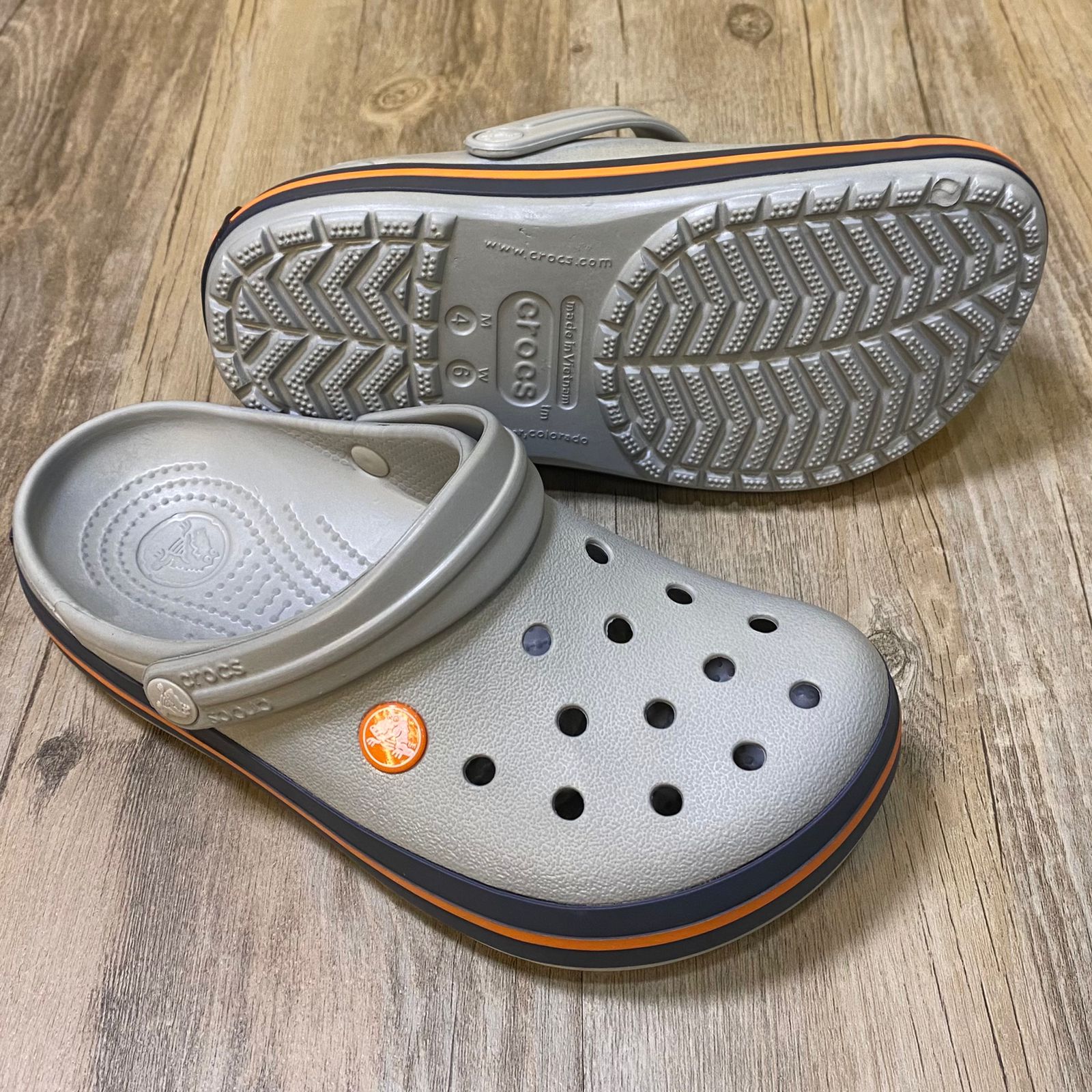 Dép Crocs Crocband Clog HN2 Grey/Or